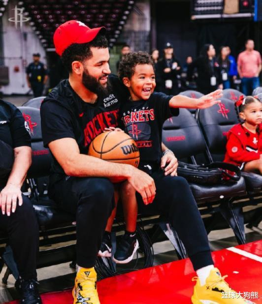 道正网配资 恭喜火箭队! 3号位深度联盟第1! 杜兰特搭配前锋群, 乌度卡挑花眼